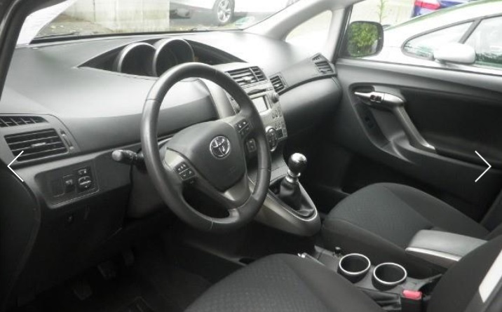 Left hand drive car TOYOTA VERSO (01/04/2009) - 