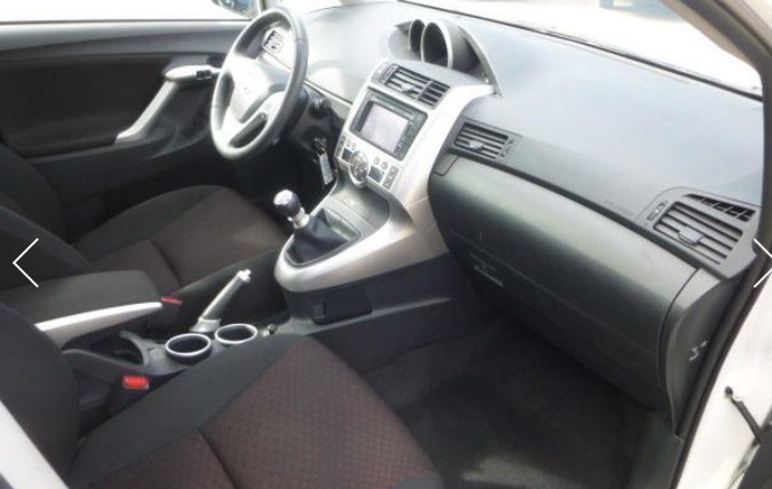 Left hand drive car TOYOTA VERSO (01/12/2011) - 