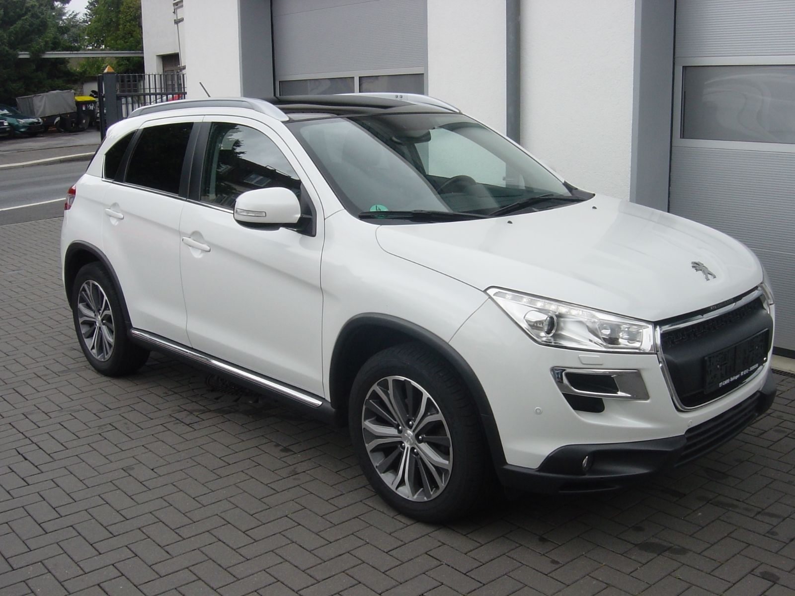 lhd PEUGEOT 4008 (01/05/2012) - 