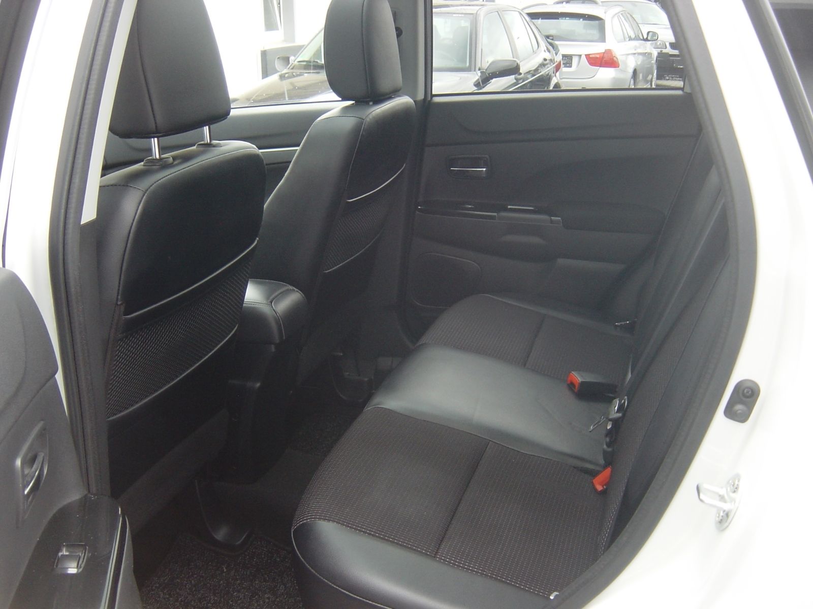 left hand drive PEUGEOT 4008 (01/05/2012) -  