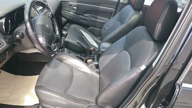 Left hand drive car PEUGEOT 4008 (01/07/2012) - 
