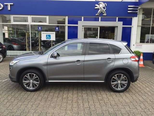 Left hand drive PEUGEOT 4008 1.8 HDI ALLURE