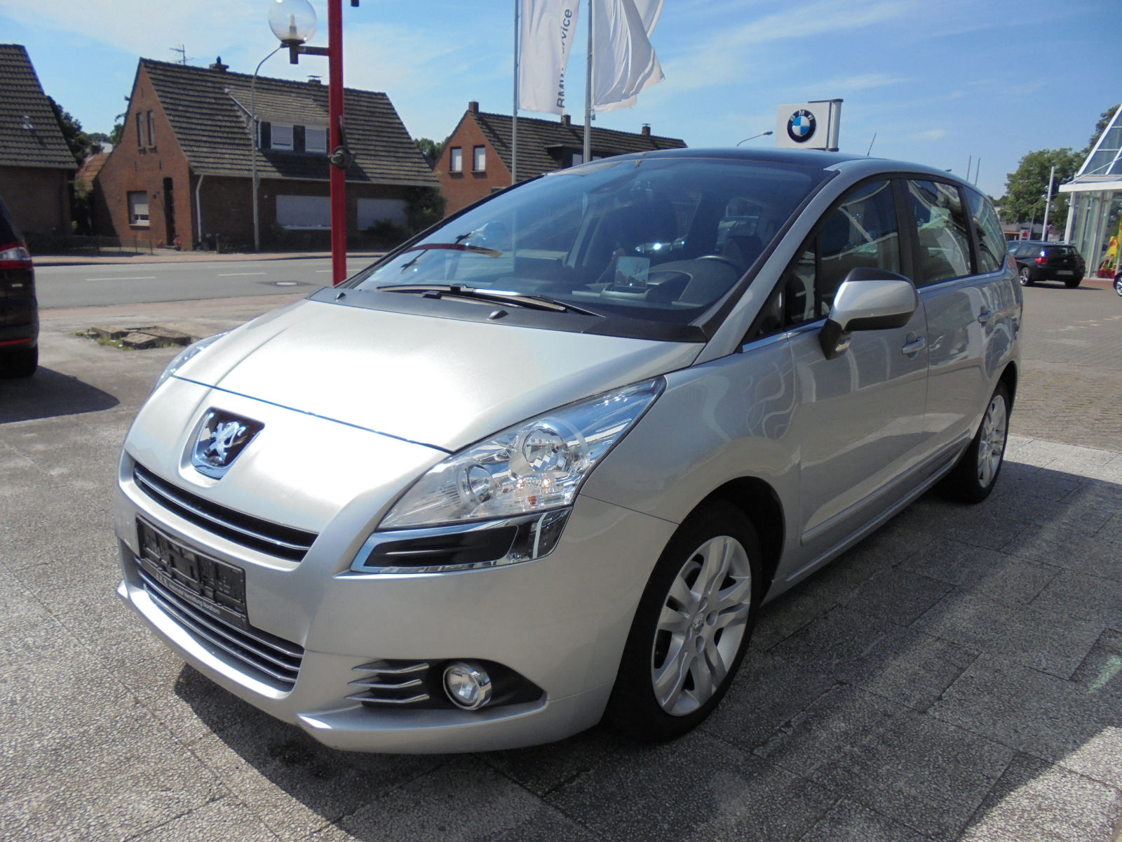 lhd PEUGEOT 5008 (01/09/2011) - 