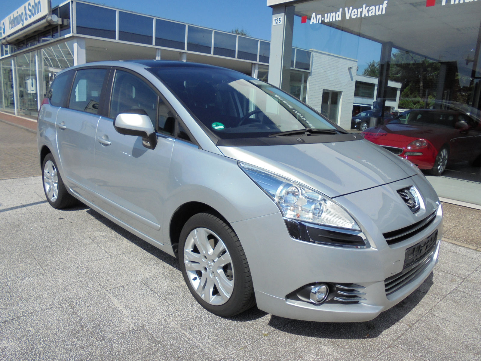 lhd car PEUGEOT 5008 (01/09/2011) - 