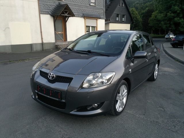 Left hand drive TOYOTA AURIS 2.2 D-CAT