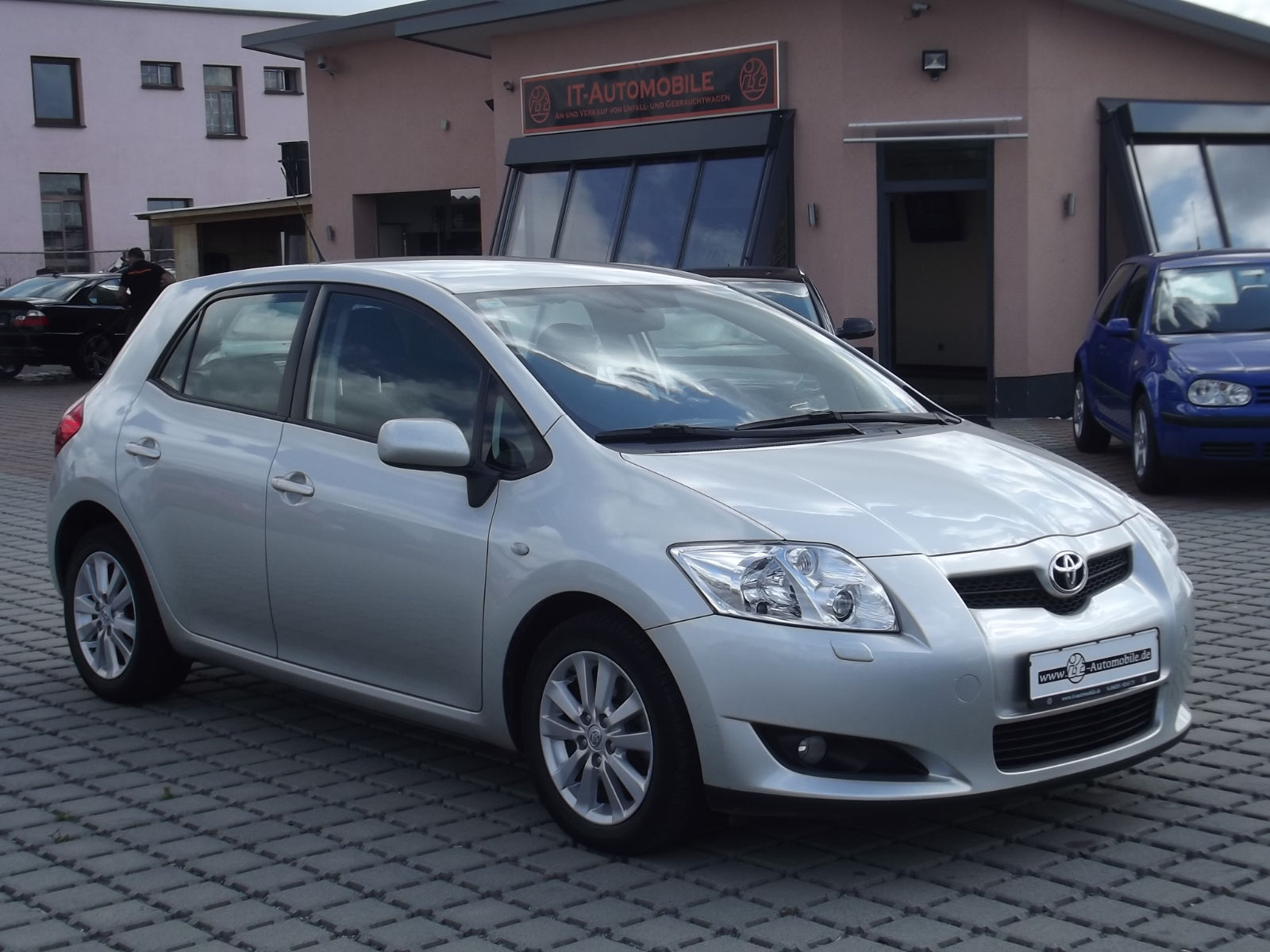 TOYOTA AURIS (01/01/2009) - 