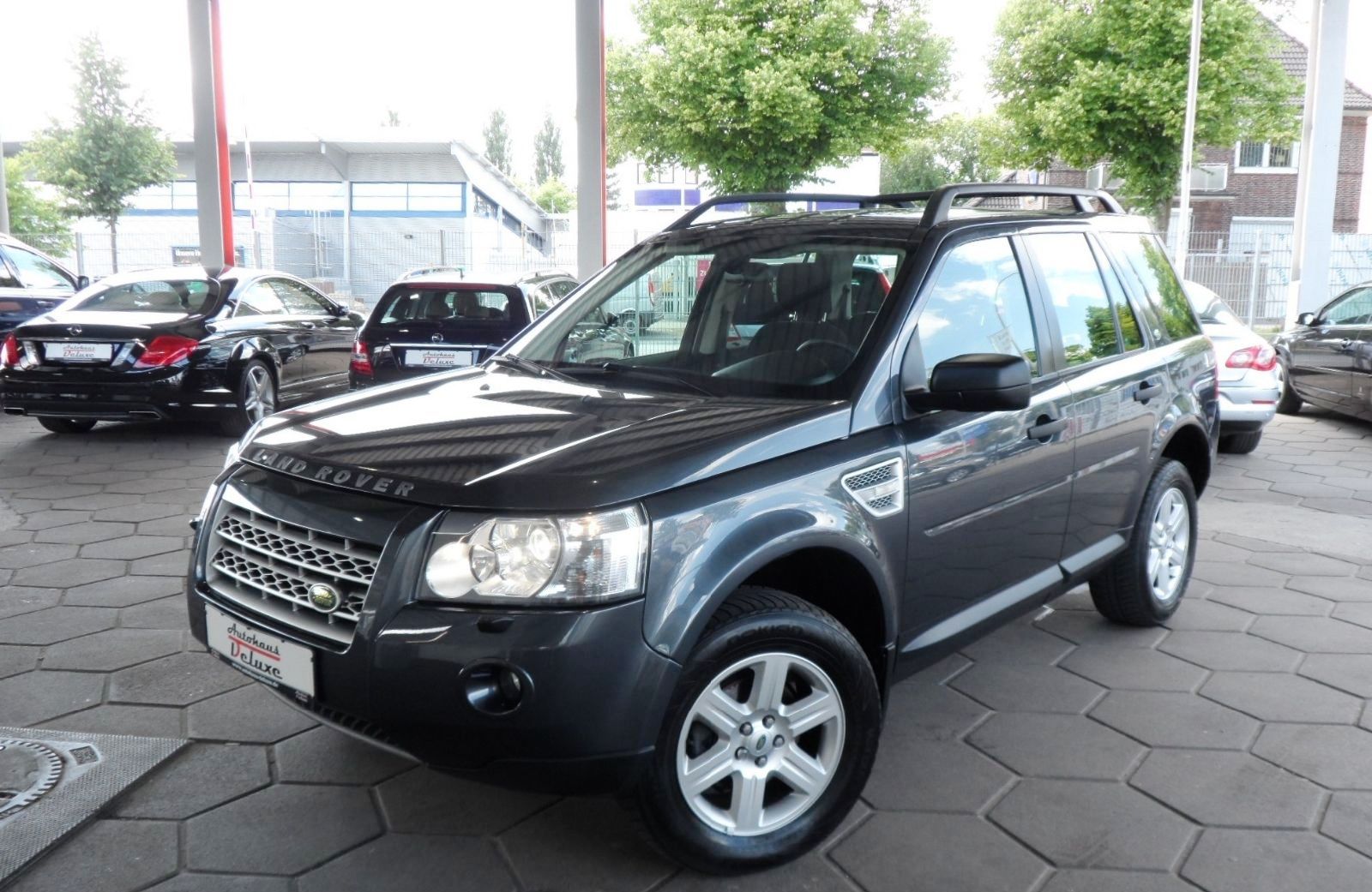 Left hand drive LANDROVER FREELANDER 2.2 TD4 XS 