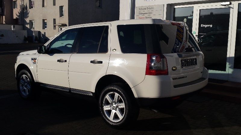 Left hand drive LANDROVER FREELANDER 2.2 TD4 HSE