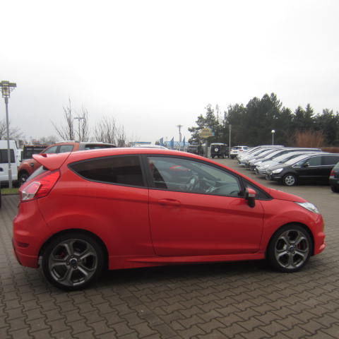 left hand drive FORD FIESTA (01/06/2014) -  