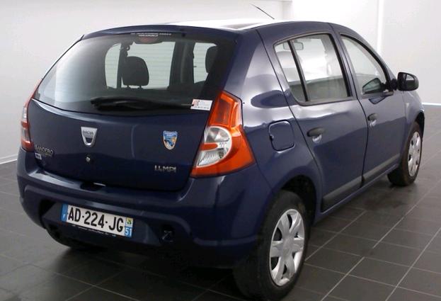 left hand drive DACIA SANDERO (12/10/2009) -  