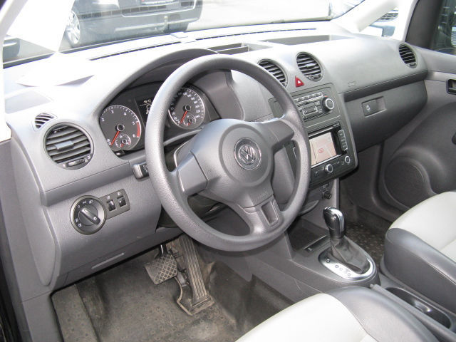 Left hand drive car VOLKSWAGEN CADDY (01/02/2011) - 