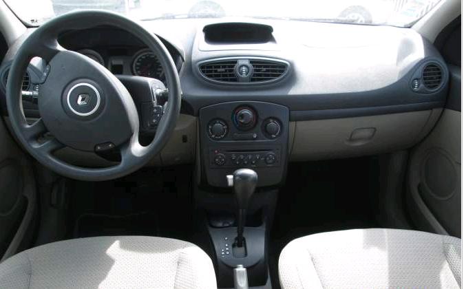 Left hand drive car RENAULT CLIO (01/09/2006) - 