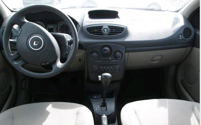 RENAULT CLIO (01/09/2006) - 