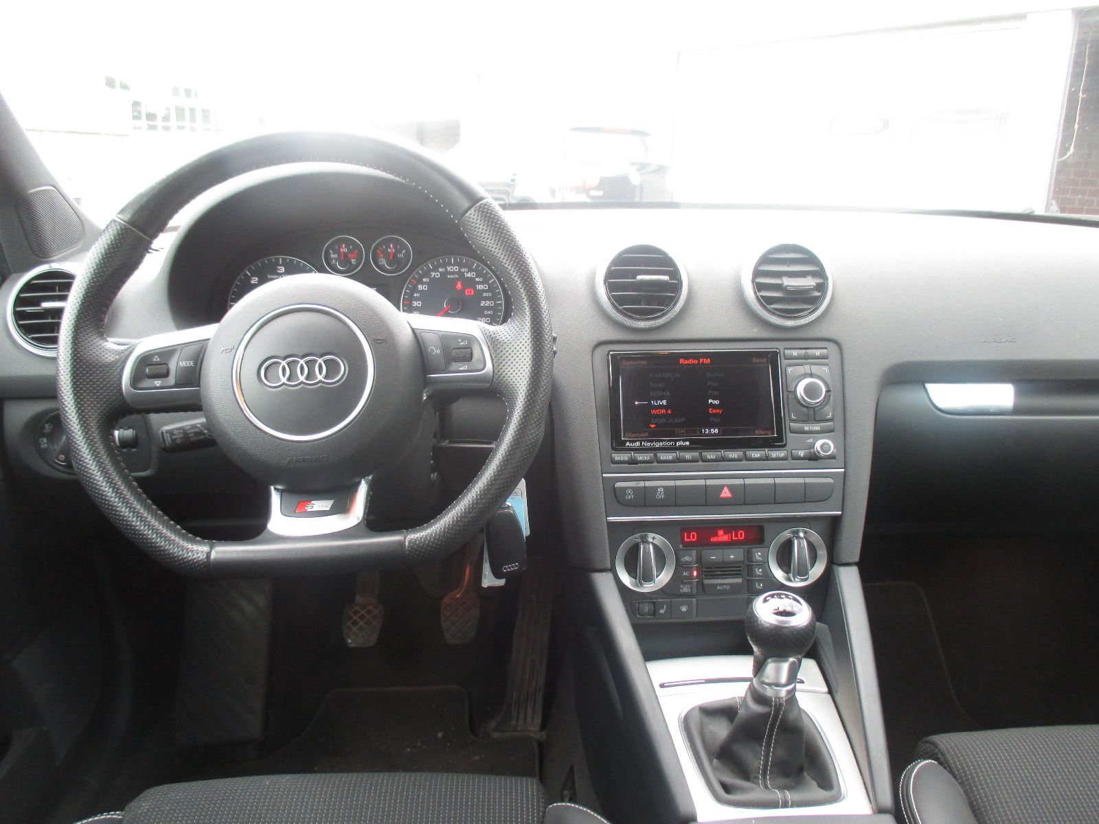 AUDI A3 (01/06/2012) - 