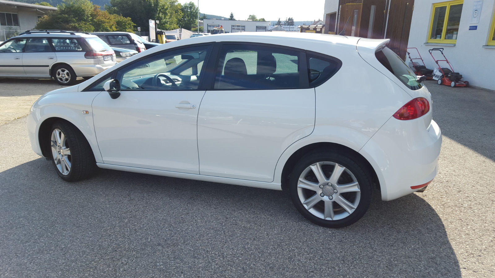 Left hand drive SEAT LEON 2.0 TDI STYLANCE DSG