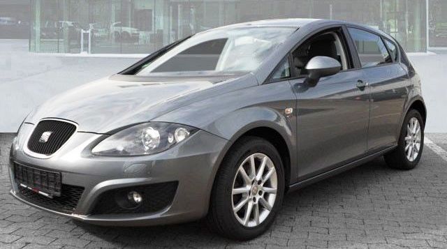 Left hand drive SEAT LEON 2.0 TDI STYLE DSG