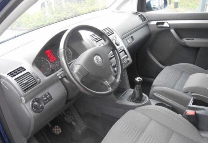 VOLKSWAGEN TOURAN (01/08/2008) - 