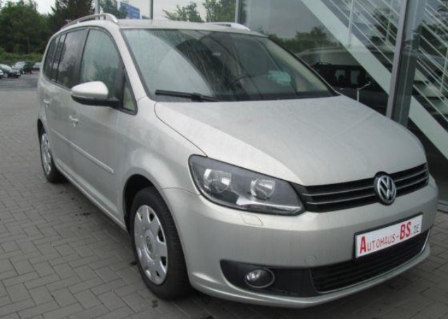 VOLKSWAGEN TOURAN (01/04/2012) - 