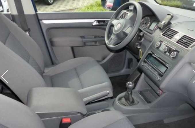 lhd car VOLKSWAGEN TOURAN (01/03/2012) - 