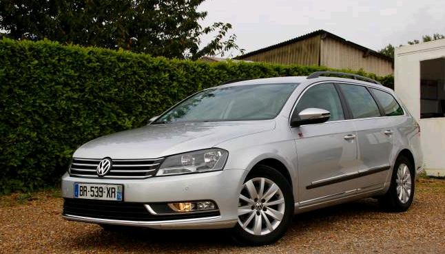 VOLKSWAGEN PASSAT (25/10/2011) - 