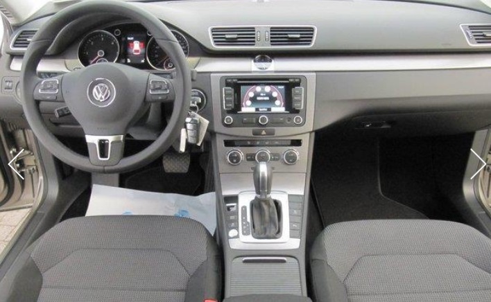 Left hand drive car VOLKSWAGEN PASSAT (01/03/2015) - 