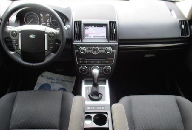 Left hand drive car LANDROVER FREELANDER (01/03/2014) - 