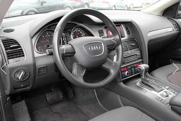 AUDI Q7 (01/06/2012) - 