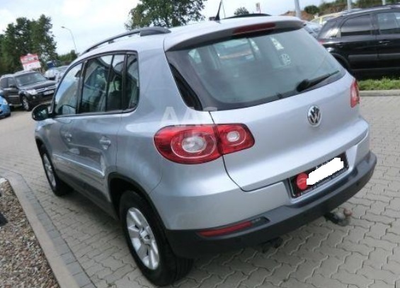 Left hand drive VOLKSWAGEN TIGUAN 2.0 TDI 4MOTION TRACK & FIELD