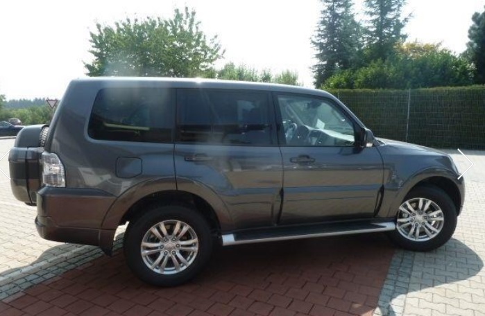 Left hand drive MITSUBISHI PAJERO 3.2 D-ID DIAMANT EDITION 4X4 7 SEATS