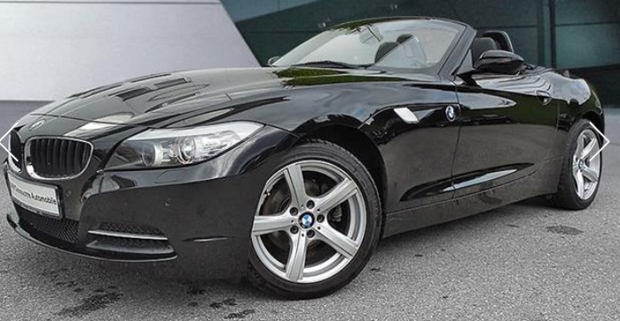 Left hand drive BMW Z4 2.3i S-Drive Roadster