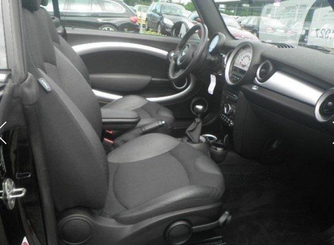 Left hand drive car MINI COOPER (01/04/2011) - 