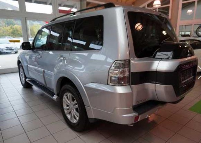 Left hand drive MITSUBISHI PAJERO 3.2 D-ID New Model Instyle Edition 4x4 7 SEATS