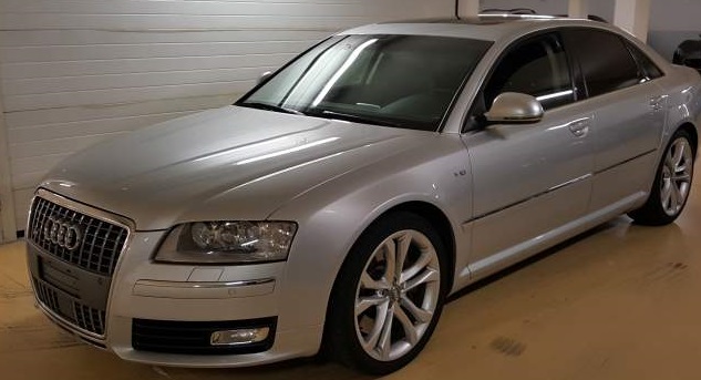 AUDI S8 (01/03/2008) - 