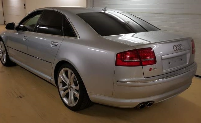 AUDI S8 (01/03/2008) - 