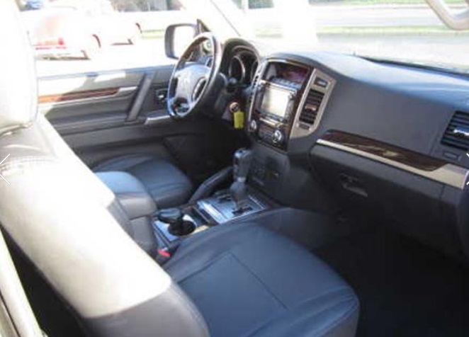 Left hand drive car MITSUBISHI PAJERO (01/03/2015) - 