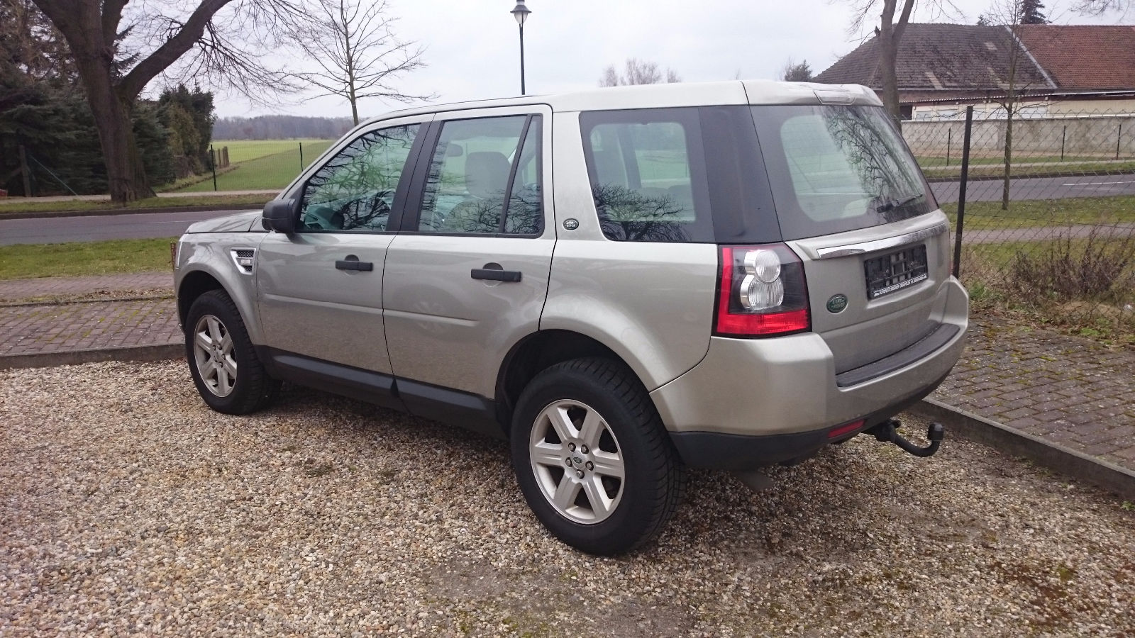 left hand drive LANDROVER FREELANDER (01/04/2012) -  