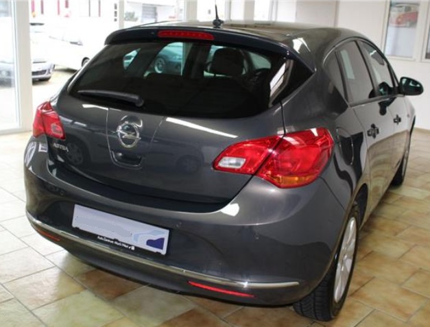 OPEL ASTRA (01/03/2015) - 