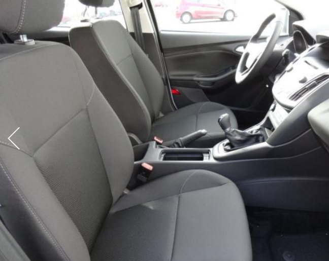 Left hand drive car FORD FOCUS (01/05/2015) - 