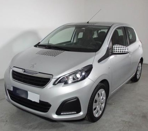 Left hand drive PEUGEOT  108 1.2 PureTech 82