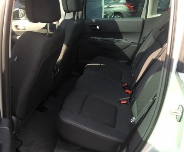 PEUGEOT 3008 (01/04/2015) - 