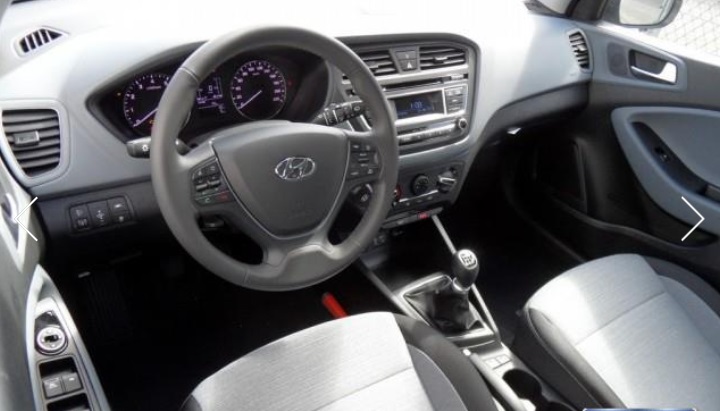 Left hand drive car HYUNDAI i20 (01/03/2015) - 