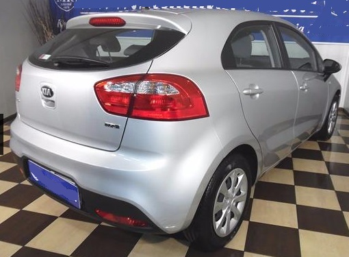 KIA RIO (01/04/2015) - 