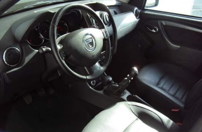 Left hand drive car DACIA DUSTER (01/04/2014) - 