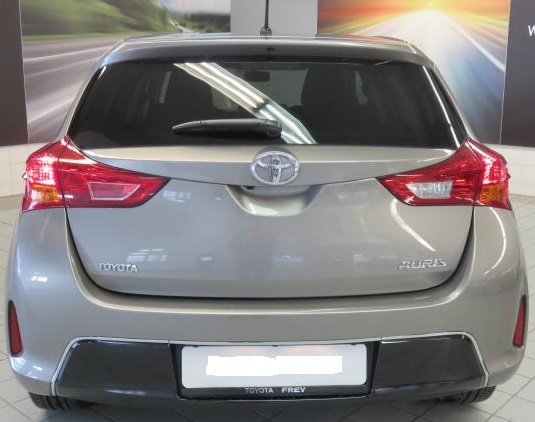 TOYOTA AURIS (01/03/2015) - 