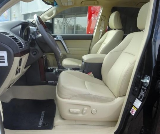 Left hand drive car TOYOTA LANDCRUISER (01/01/2015) - 