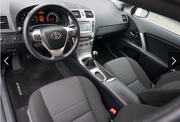 Left hand drive car TOYOTA AVENSIS (01/03/2015) - 