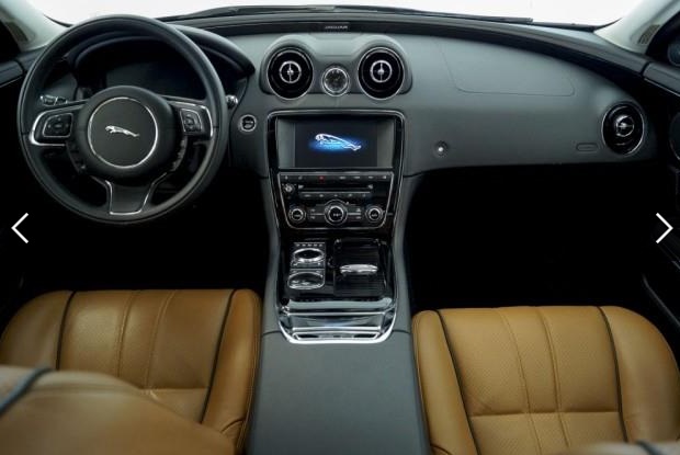 Left hand drive car JAGUAR XJ (01/04/2015) - 