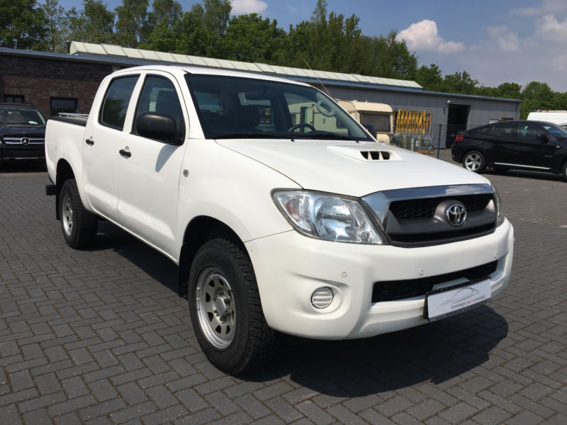 left hand drive TOYOTA HILUX (01/10/2011) -  