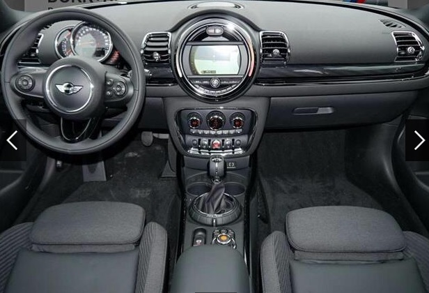 Left hand drive car MINI CLUBMAN (01/10/2015) - 