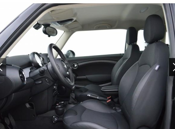 Left hand drive car MINI CLUBMAN (01/06/2015) - 